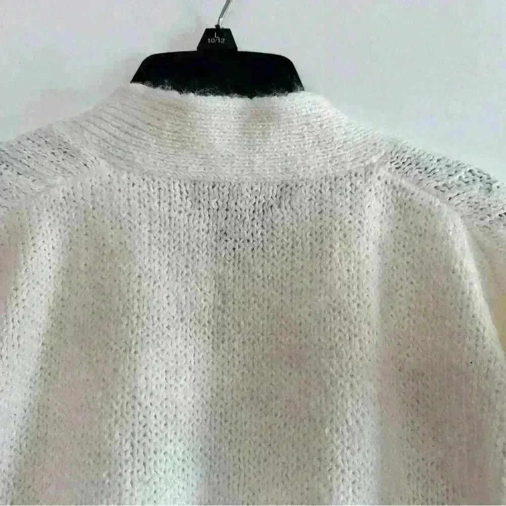 Cable knit cardigan. Chucky. Oversized. Boxy. Cap sleeve. Large button. Size M